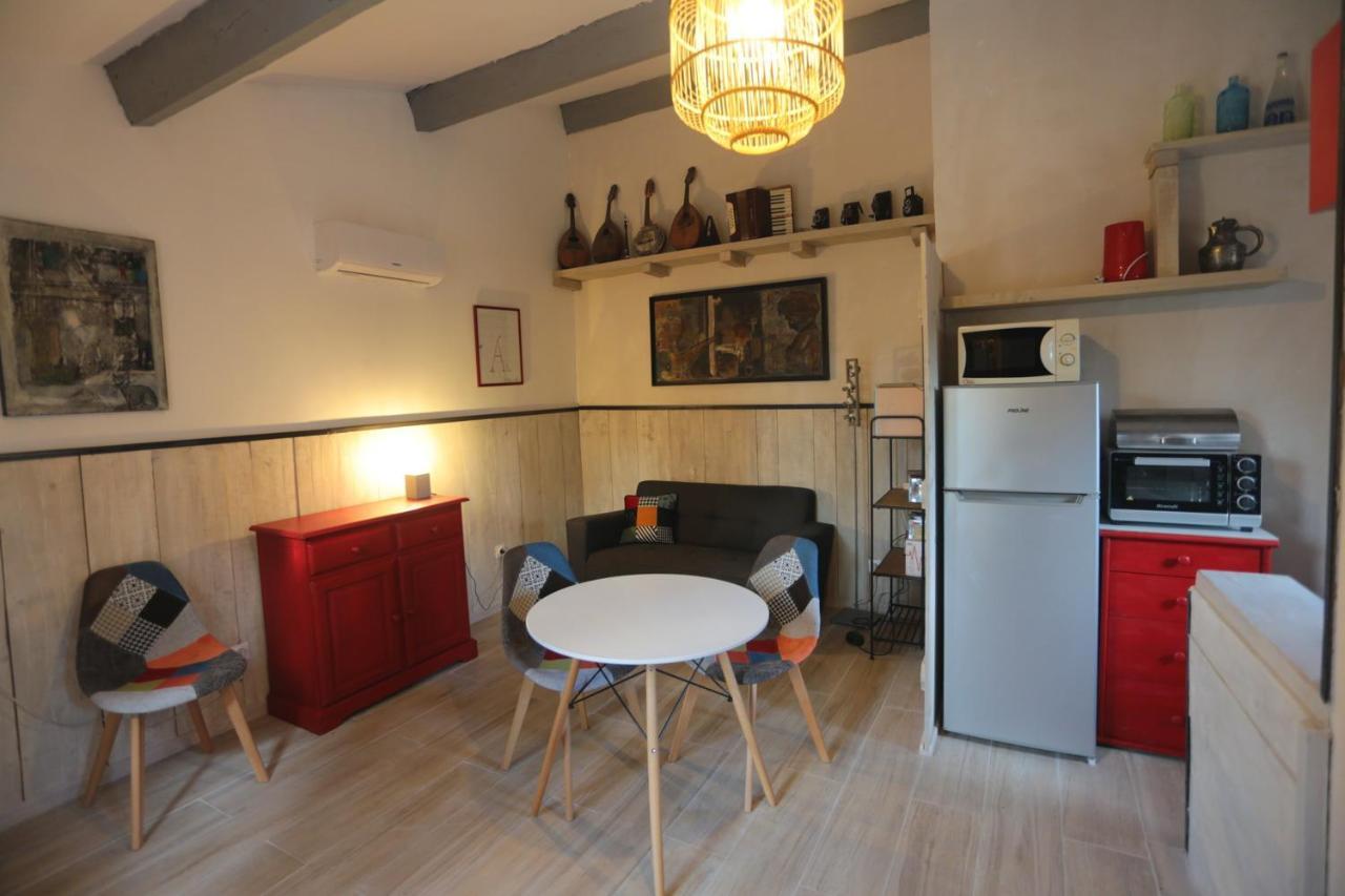 Luberon Des Artistes 2 Villa Apt Luaran gambar